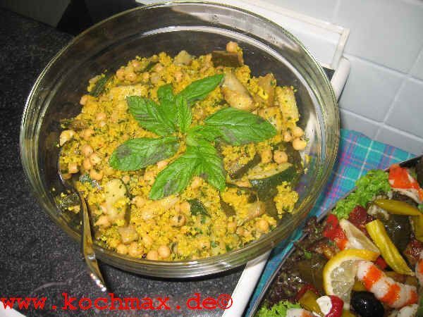 Couscous-Salat mit Gebratenen Zucchini