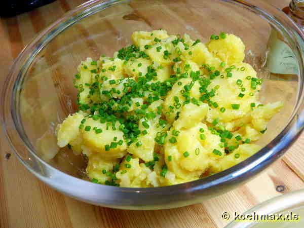 Kartoffelsalat mit Schnittlauch