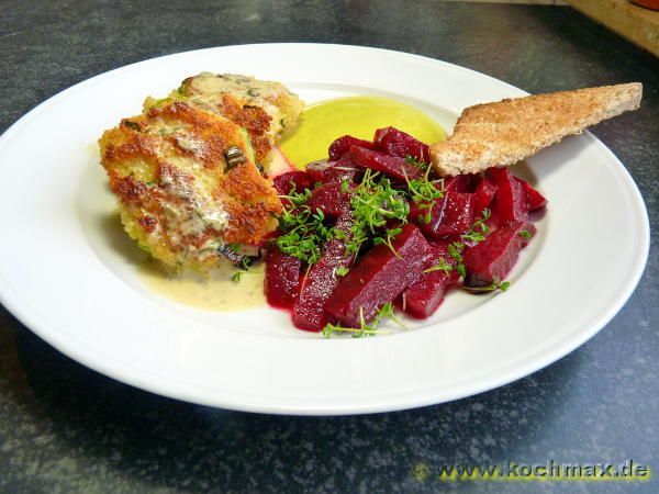 Couscous-Buletten mit Curryjoghurt und Rote-Bete-Salat