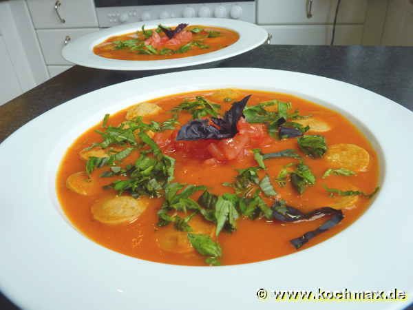 Tomatenfenchelsuppe - aufgemotzt mit Knobi und Pernod